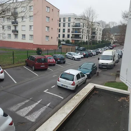 Quarto em Acomodações Particulares Location Lits A L Unite Pour Voyageurs *