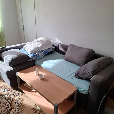 Quarto em Acomodações Particulares Location Lits A L Unite Pour Voyageurs